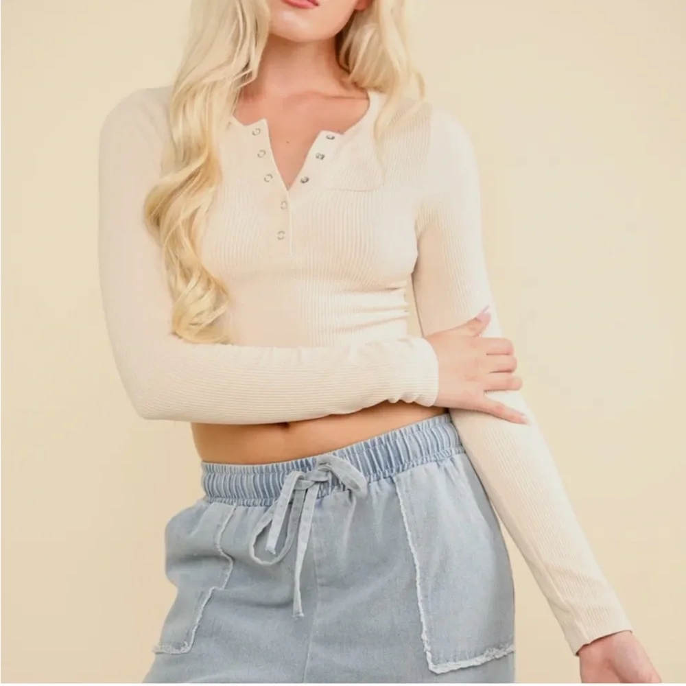 Cream Long Sleeve crop snap Henley Top size S/M